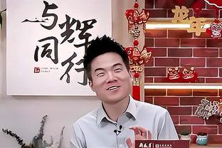 孔帕尼：女主裁执法是英超里程碑一刻，能成历史一部分我也很高兴